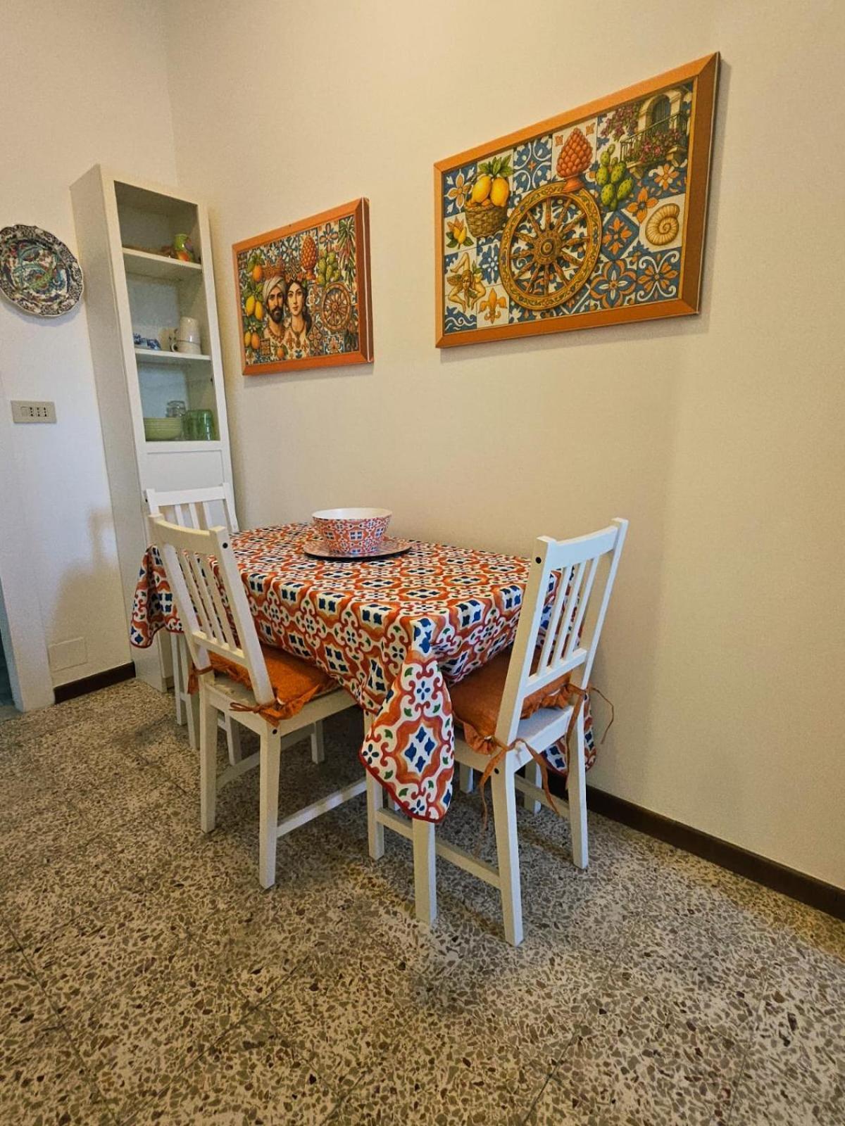 Tenente Amendola 2 Lipari  Buitenkant foto